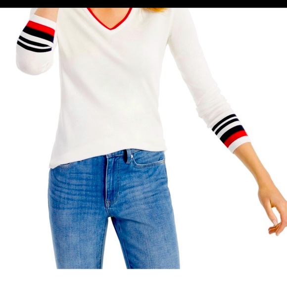 Tommy Hilfiger Super Cute Cotton V-Neck Sweater - Picture 1 of 3